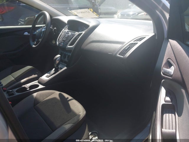 Ford FOCUS SE 2014 1FADP3K2XEL416386 Image 5