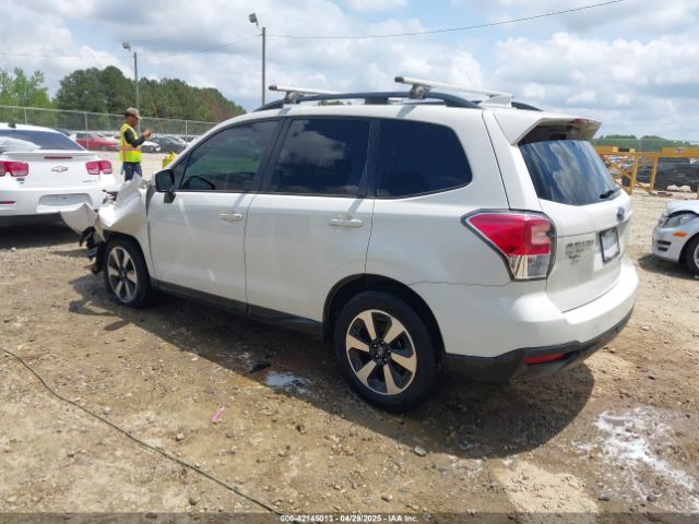 2017 SUBARU FORESTER JF2SJAEC9HH810241 Photo 2