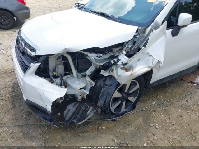 2017 SUBARU FORESTER JF2SJAEC9HH810241 Photo 5