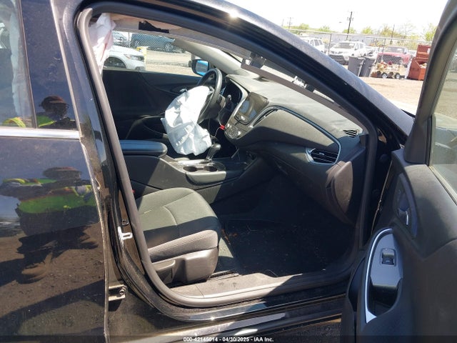 1G1ZE5ST3HF109728 Chevrolet MALIBU 1LT
