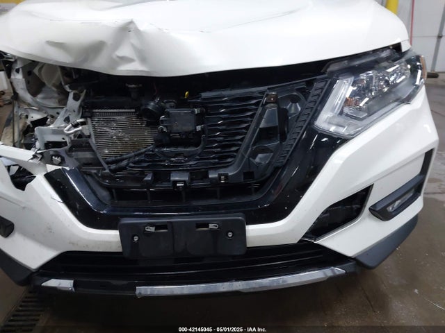 5N1AT2MV5JC840994 Nissan ROGUE SV