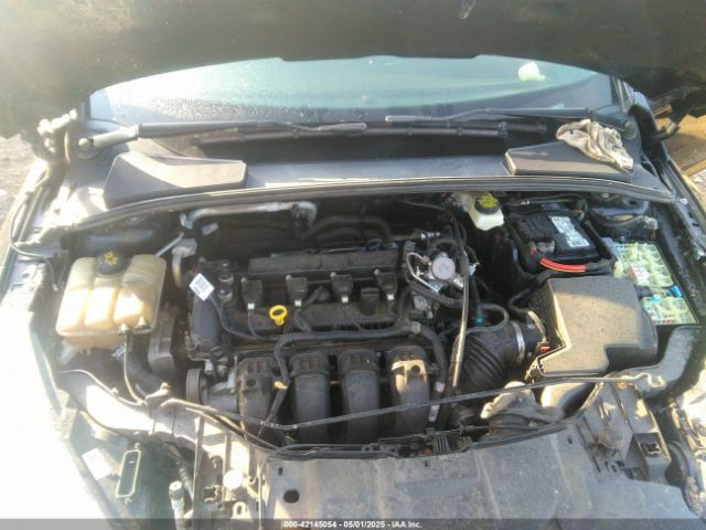 1FADP3K29HL262080 Ford FOCUS SE