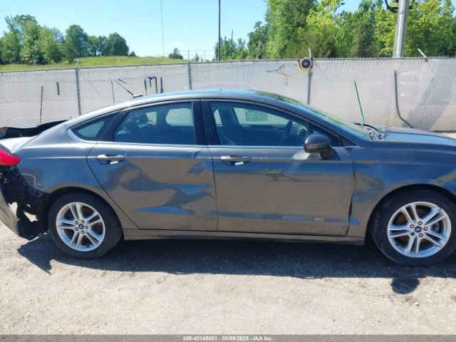 3FA6P0H71JR155221 Ford FUSION SE