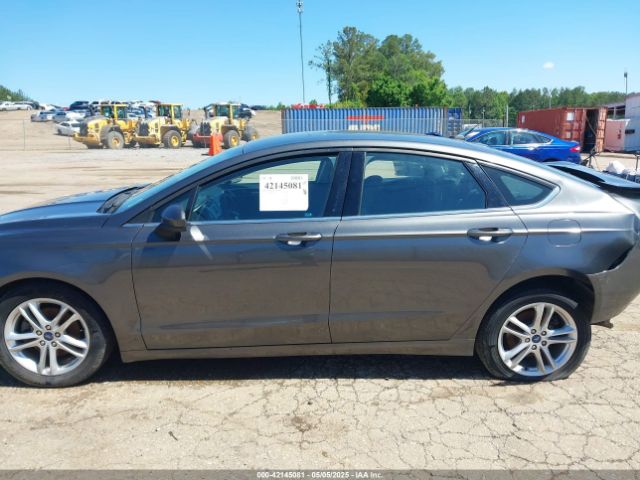 3FA6P0H71JR155221 Ford FUSION SE