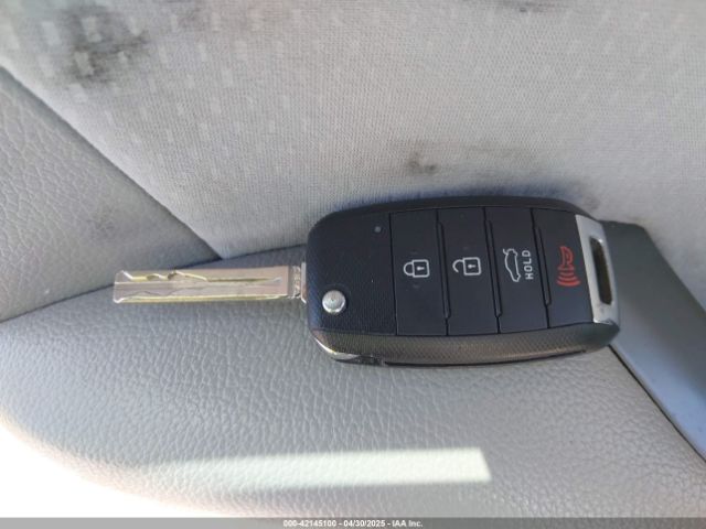 KNAGM4A79F5530434 KIA Optima Lx