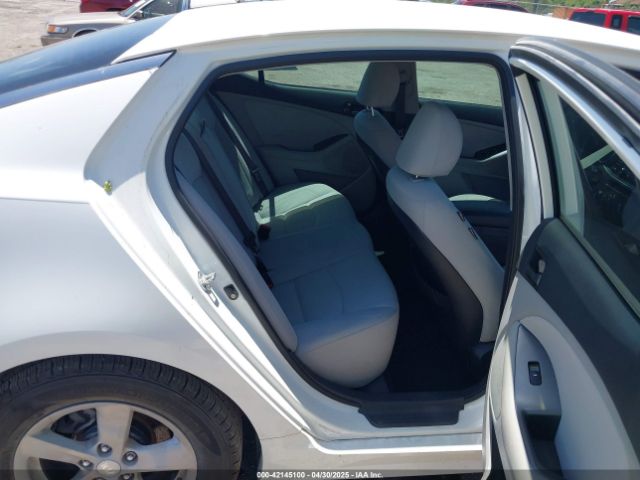 KNAGM4A79F5530434 KIA Optima Lx
