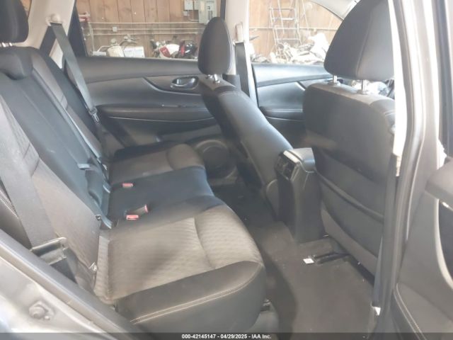 JN8AT2MV4JW344365 Nissan ROGUE SV
