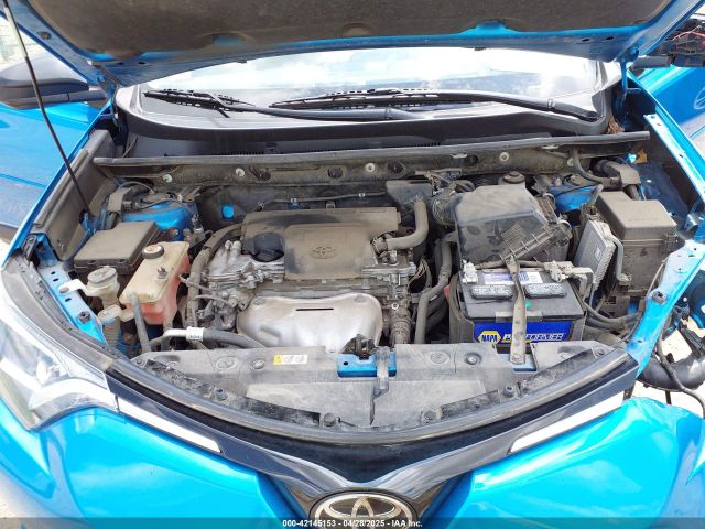 JTMZFREV5JD129862 Toyota RAV4 LE
