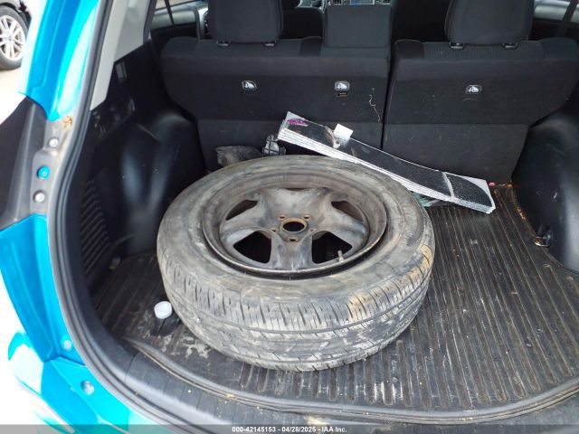 JTMZFREV5JD129862 Toyota RAV4 LE