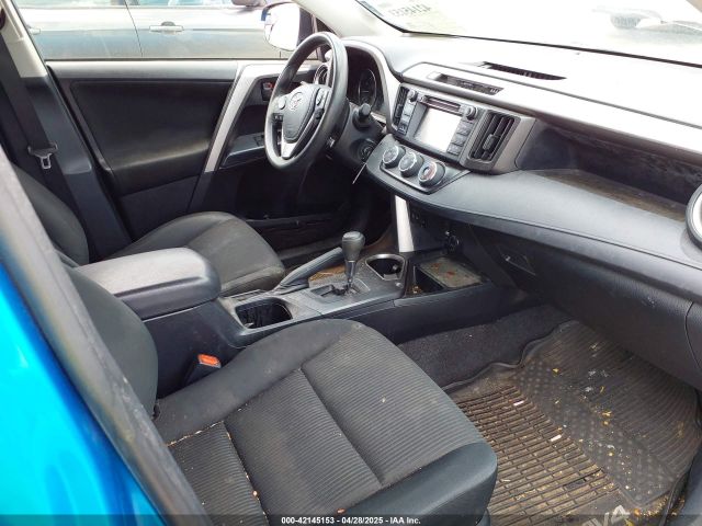 JTMZFREV5JD129862 Toyota RAV4 LE
