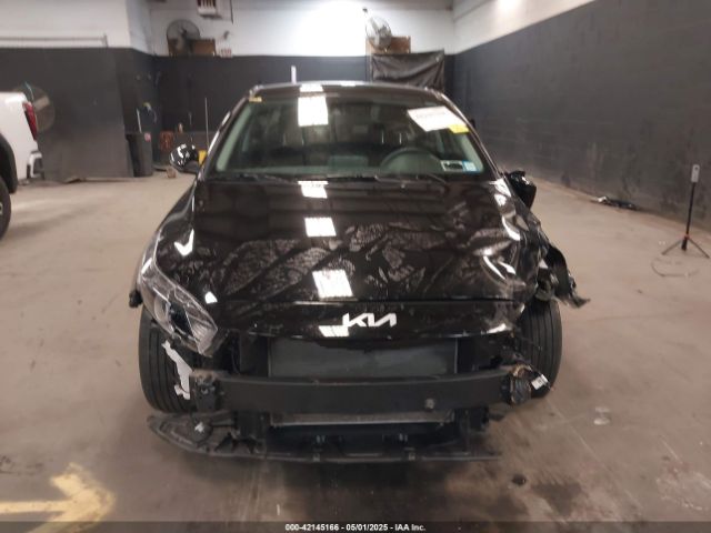 3KPF24ADXPE553768 KIA Forte Lxs