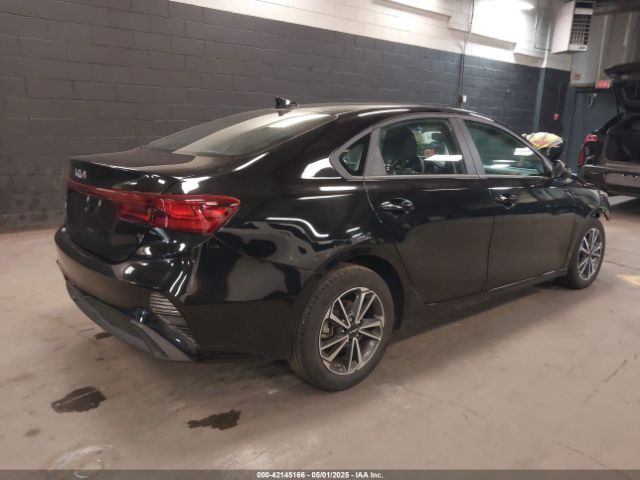 3KPF24ADXPE553768 KIA Forte Lxs