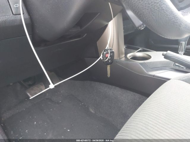 JTMWFREV4FJ051649 Toyota Rav4 Xle