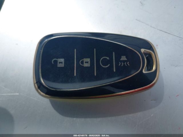 3GNAXVEV6JS629927 Chevrolet Equinox Premier