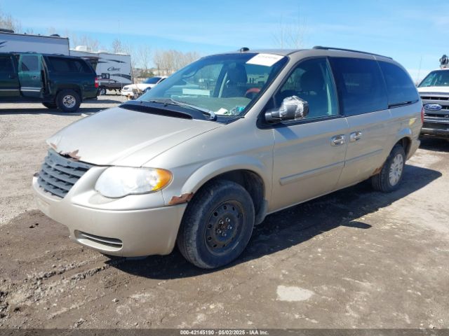 2005 CHRYSLER TOWN & COUNTRY 2C4GP44R45R376112 Photo 1