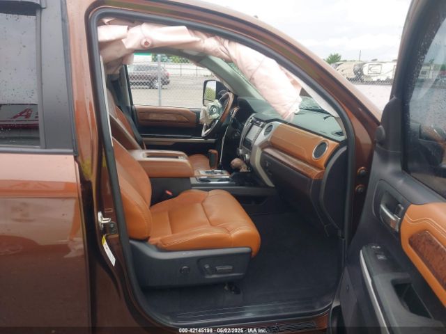 5TFAW5F11GX518698 Toyota Tundra 1794 5.7l V8