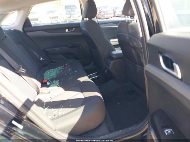 5XXG14J29MG002062 KIA K5 LXS