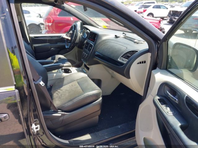 2C4RDGCGXKR743304 Dodge Grand Caravan Sxt