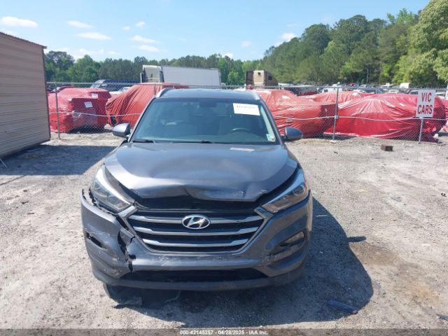KM8J33A49JU600195 Hyundai TUCSON SEL