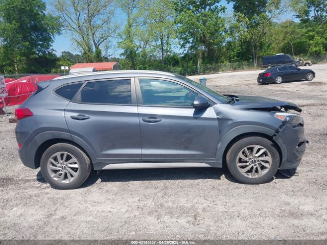 KM8J33A49JU600195 Hyundai TUCSON SEL