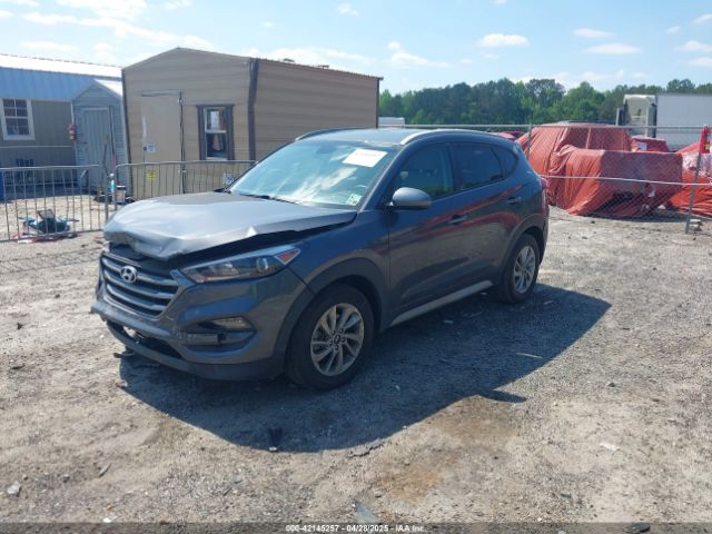 KM8J33A49JU600195 Hyundai TUCSON SEL