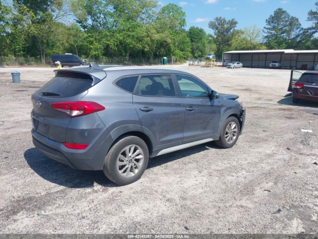 KM8J33A49JU600195 Hyundai TUCSON SEL