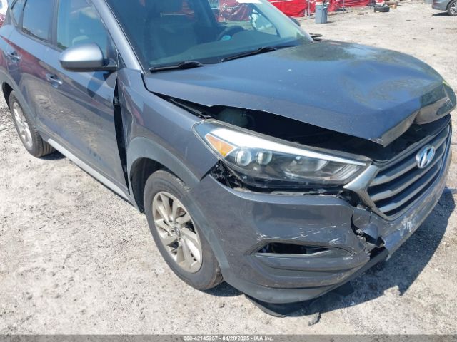 KM8J33A49JU600195 Hyundai TUCSON SEL