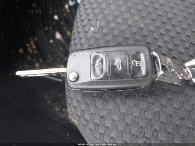 3VW1K7AJ6EM413671 Volkswagen Jetta 2.0l S