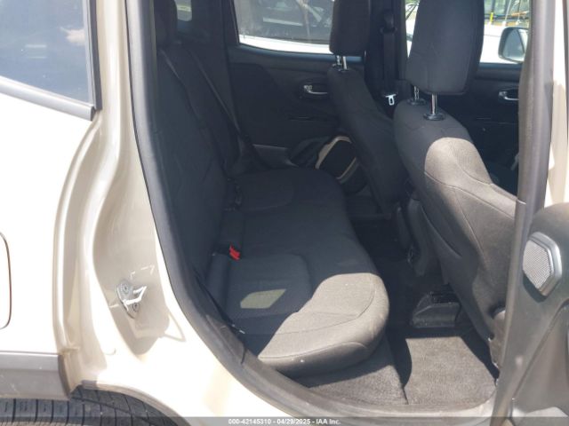 ZACCJABT9FPC32087 Jeep Renegade Latitude