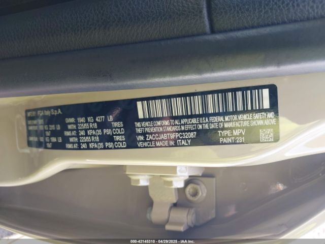 ZACCJABT9FPC32087 Jeep Renegade Latitude