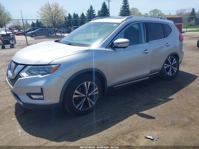 JN8AT2MV3HW284671 Nissan Rogue Sl