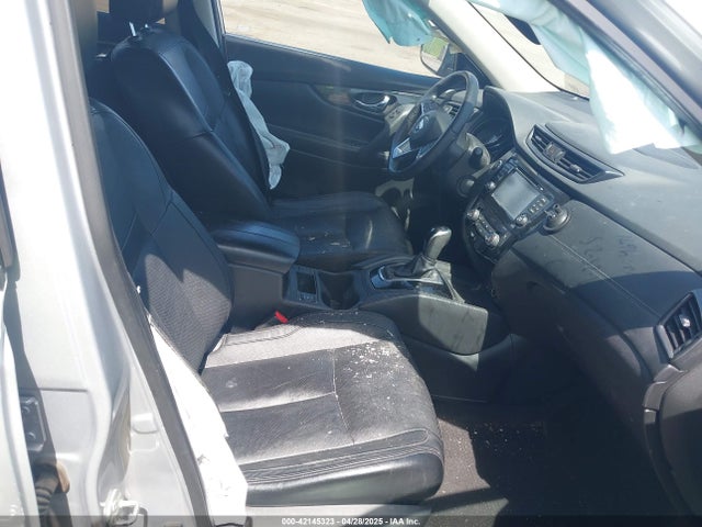 JN8AT2MV3HW284671 Nissan Rogue Sl