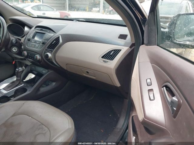 KM8JU3AG8FU003411 Hyundai TUCSON SE