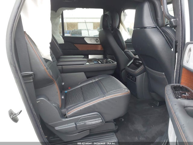 Продаж на аукціоні авто 2024 Lincoln Navigator Black Label L, vin: 5LMJJ3TG7REL23174, номер лоту: 42145341