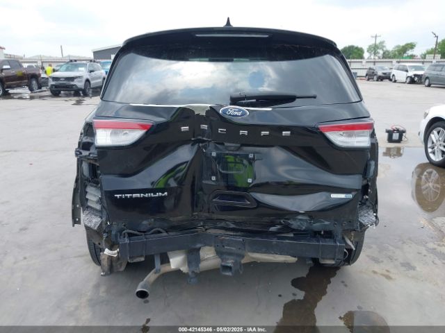 1FMCU9J94LUB16281 Ford Escape Titanium