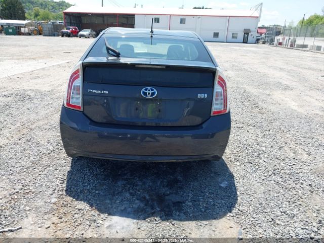JTDKN3DU5E0391615 Toyota Prius Two