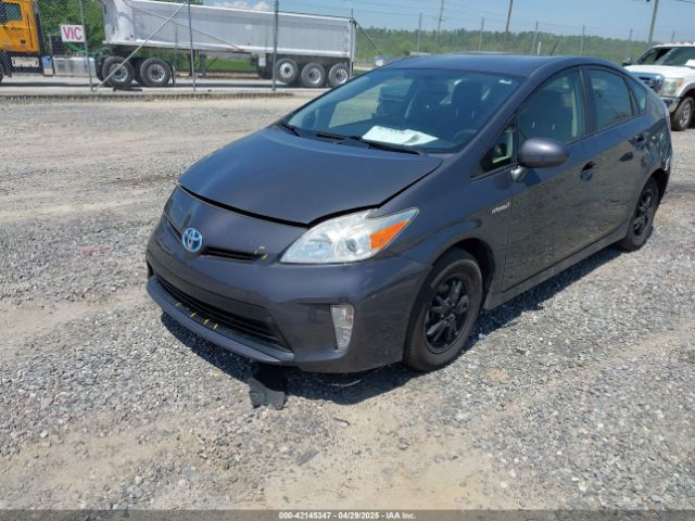 JTDKN3DU5E0391615 Toyota Prius Two