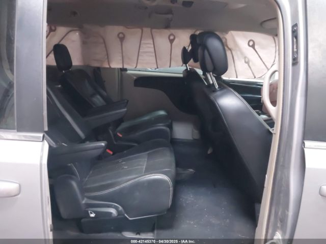 2C4RC1BG2ER442743 Chrysler Town & Country Touring