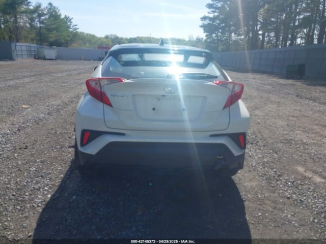 NMTKHMBX5KR097682 Toyota C-HR XLE