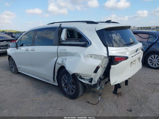 5TDYRKEC7MS017968 Toyota SIENNA XLE