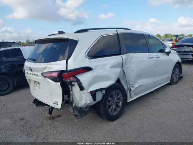 5TDYRKEC7MS017968 Toyota SIENNA XLE
