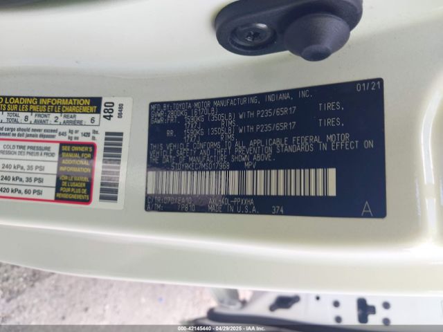 5TDYRKEC7MS017968 Toyota SIENNA XLE