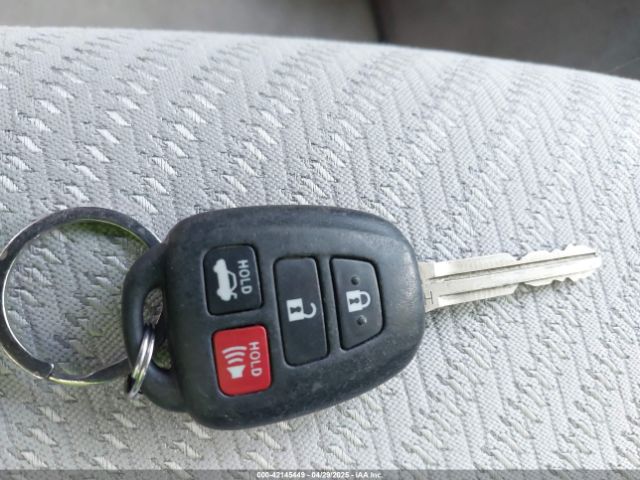 4T4BF1FK2FR451083 Toyota CAMRY LE
