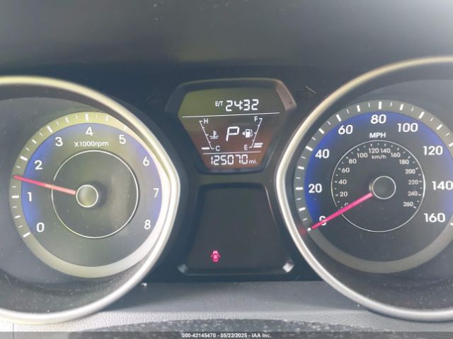 KMHDH4AE6FU301087 Hyundai ELANTRA SE
