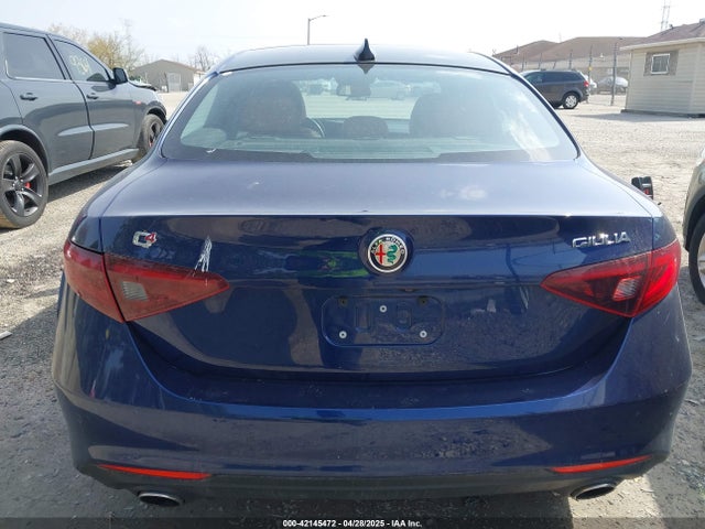 ZARFAEEN5J7580384 Alfa Romeo Giulia Ti Lusso Awd