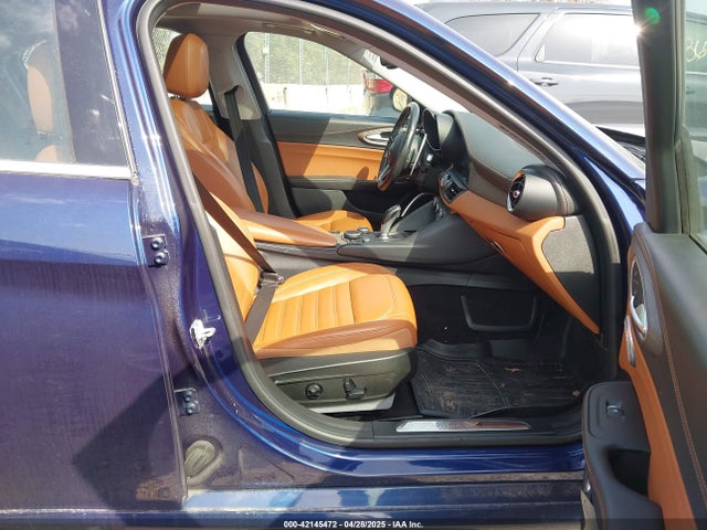 ZARFAEEN5J7580384 Alfa Romeo Giulia Ti Lusso Awd