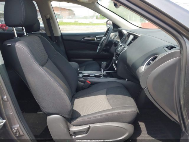 5N1DR2MN5HC913867 Nissan Pathfinder Sv