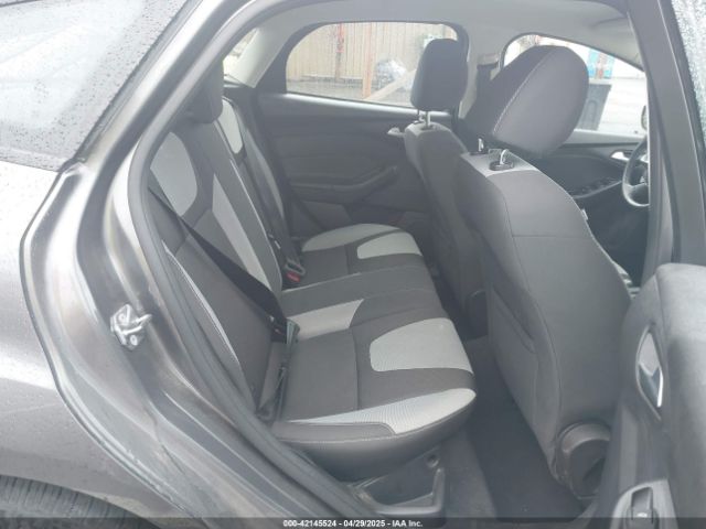 1FADP3K21EL462169 Ford FOCUS SE