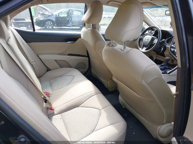 4T1B11HK9JU019606 Toyota CAMRY LE
