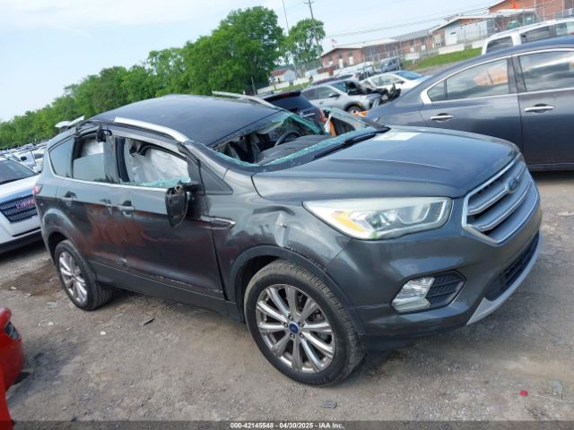 1FMCU0JD3HUA57747 Ford Escape Titanium